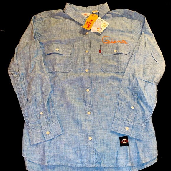 San Francisco Giants Levi's Women's Chambray Long Sleeve Button-Up - Blue XL - Picture 1 of 4